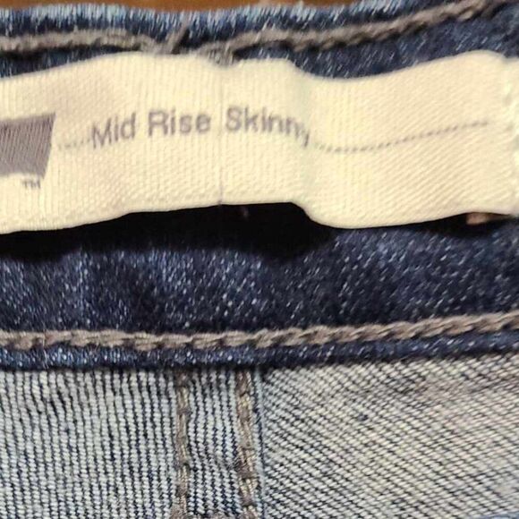 Levis Mid Rise Skinny Jeans size 12 - Picture 2 of 9
